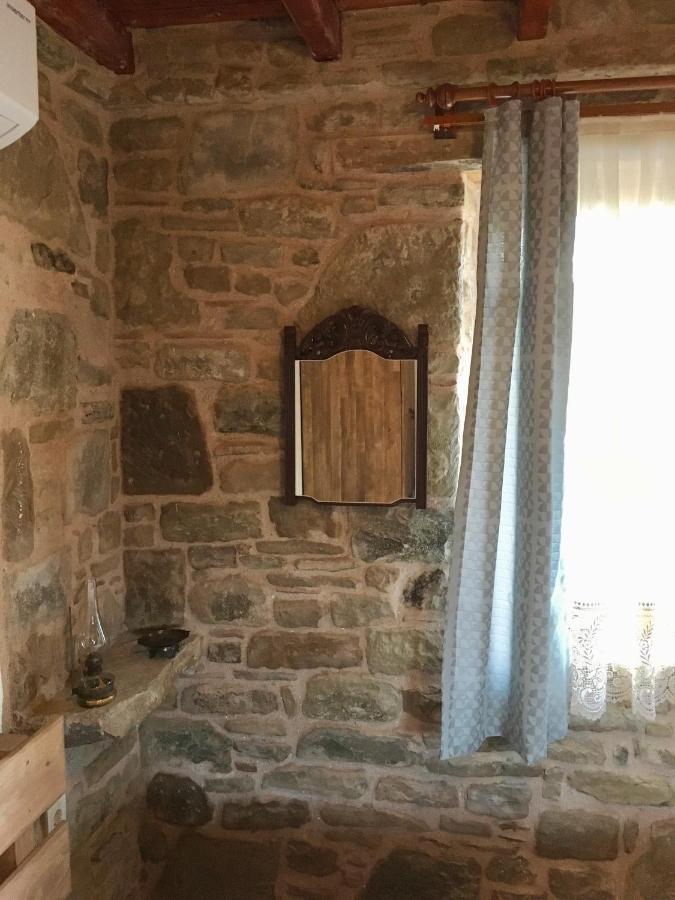 Sari Keci Tas Otel İmroz المظهر الخارجي الصورة