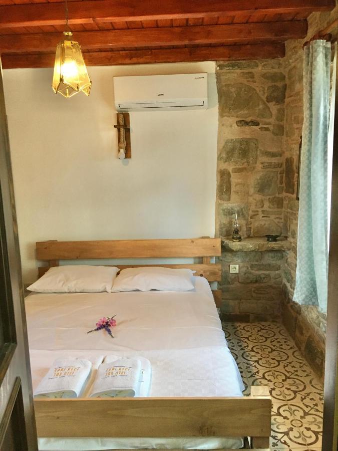 Sari Keci Tas Otel İmroz المظهر الخارجي الصورة