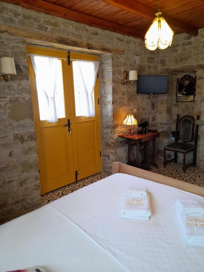 Sari Keci Tas Otel İmroz المظهر الخارجي الصورة