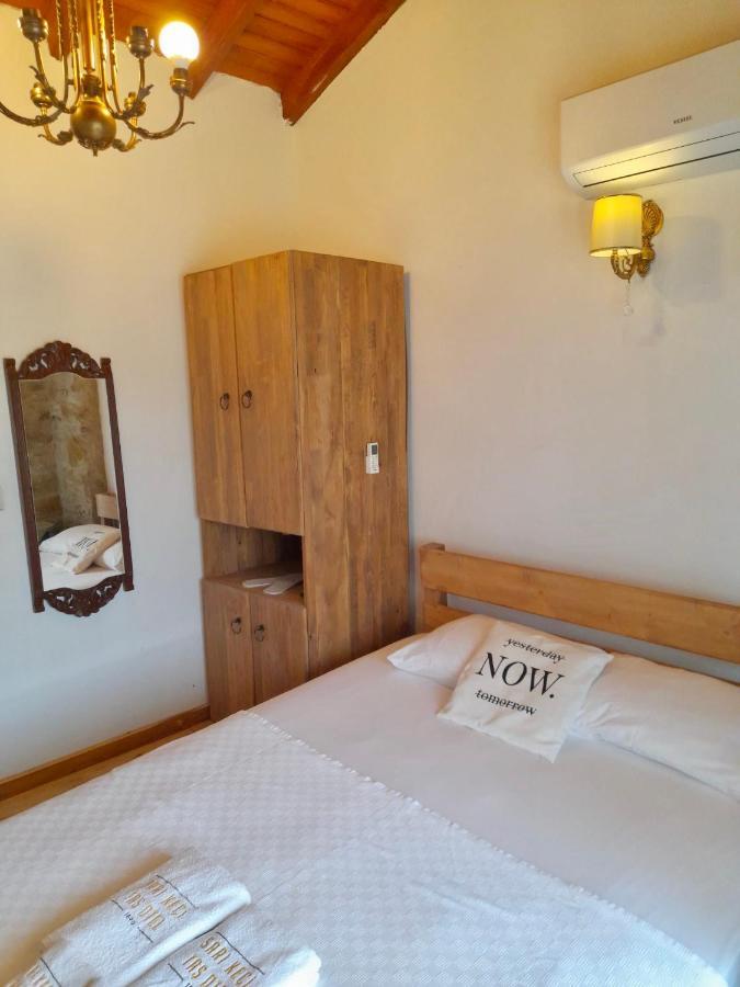 Sari Keci Tas Otel İmroz المظهر الخارجي الصورة
